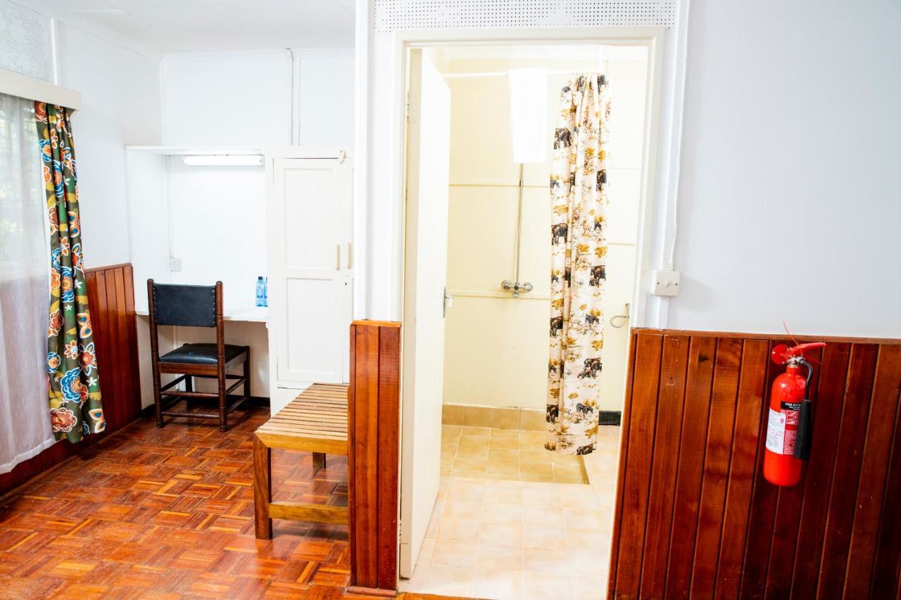 Naro Moru River Lodge エクステリア 写真