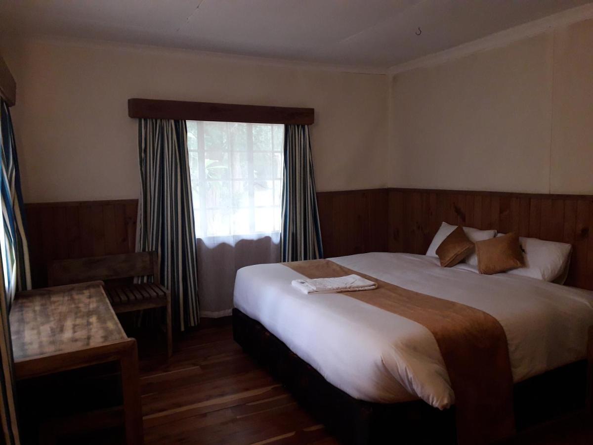 Naro Moru River Lodge エクステリア 写真