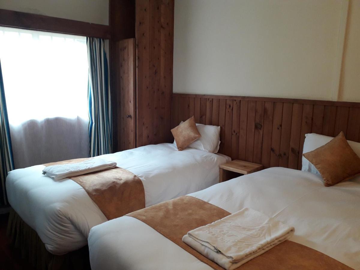 Naro Moru River Lodge エクステリア 写真