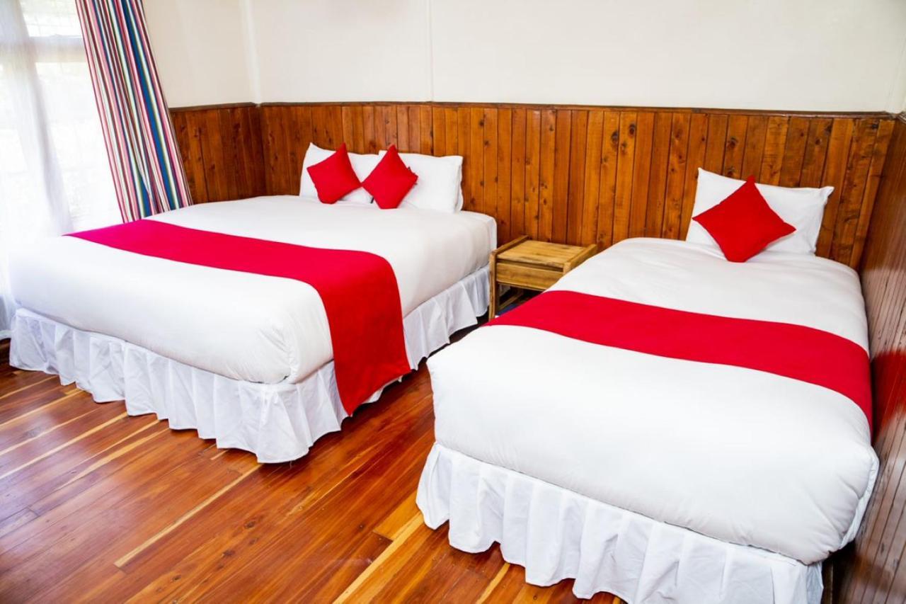 Naro Moru River Lodge エクステリア 写真