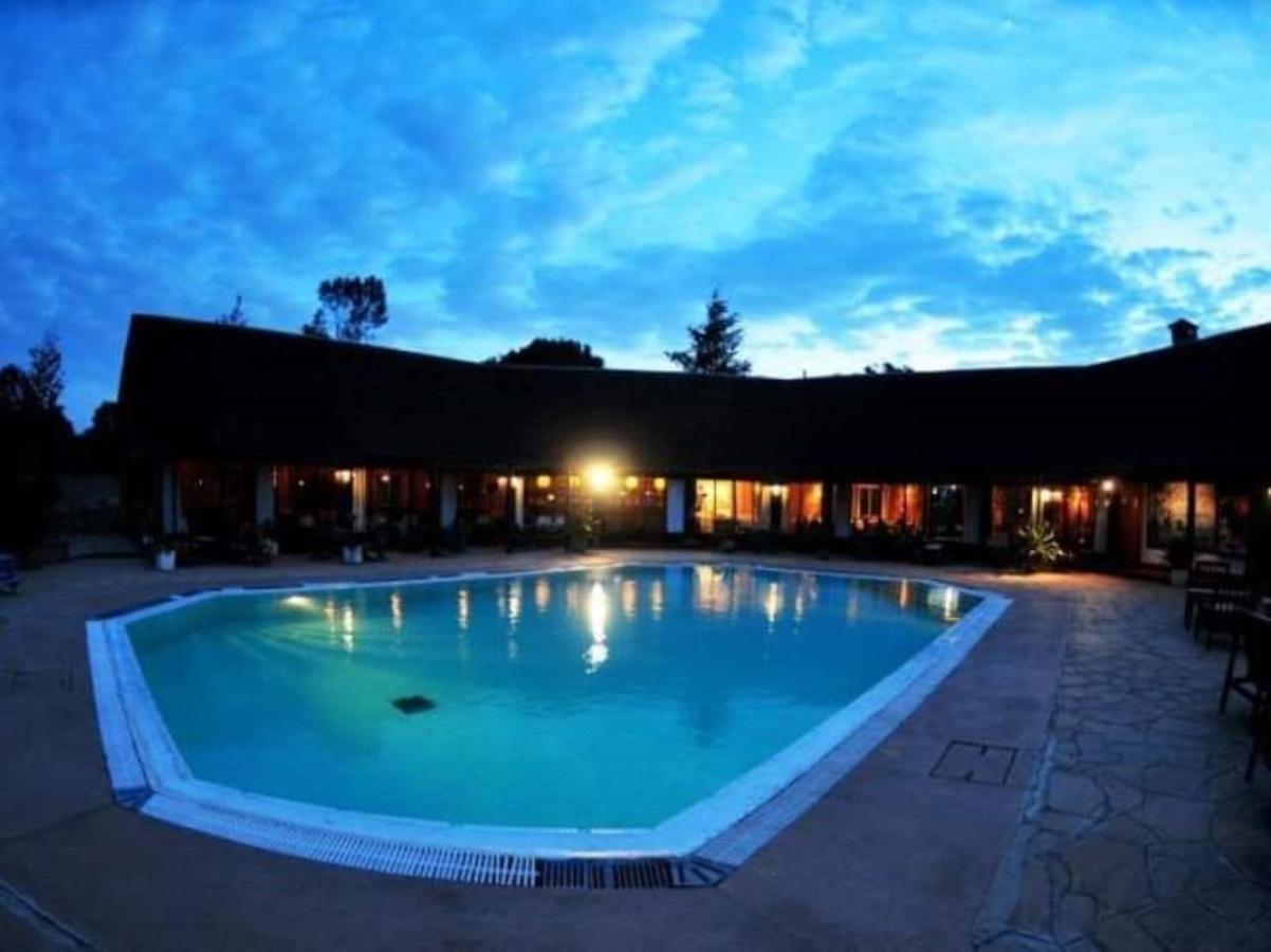 Naro Moru River Lodge エクステリア 写真