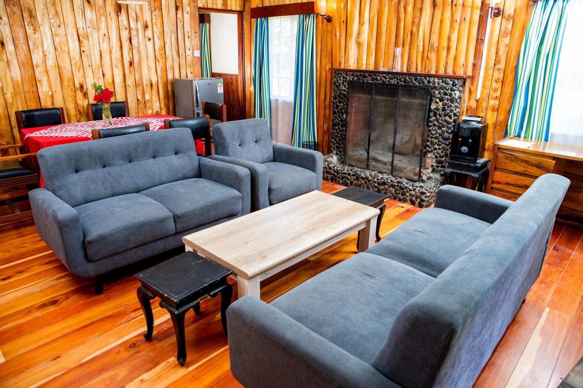 Naro Moru River Lodge エクステリア 写真